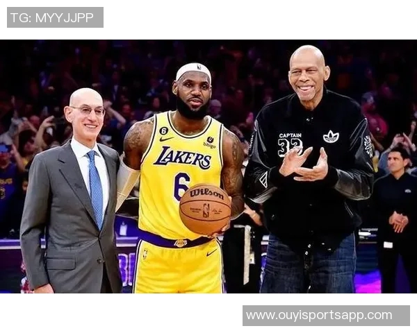 球迷因科比退役战缺席起诉詹姆斯希望亲历其退役时刻 球迷因科比退役战缺席起诉詹姆斯希望亲历其退役时刻