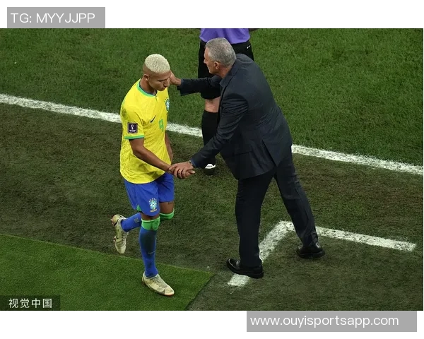 维尼修斯新恋情曝光引发争议女友直言只是玩玩而已